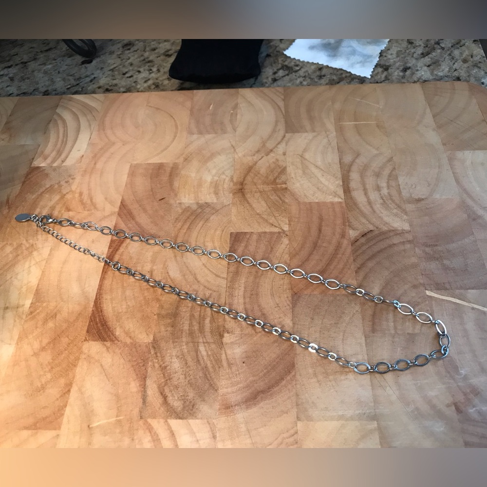 Silverplated oval link necklace with adjustable length